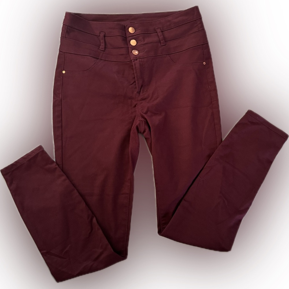 Refuge Women's Skinny Jeans - Burgundy